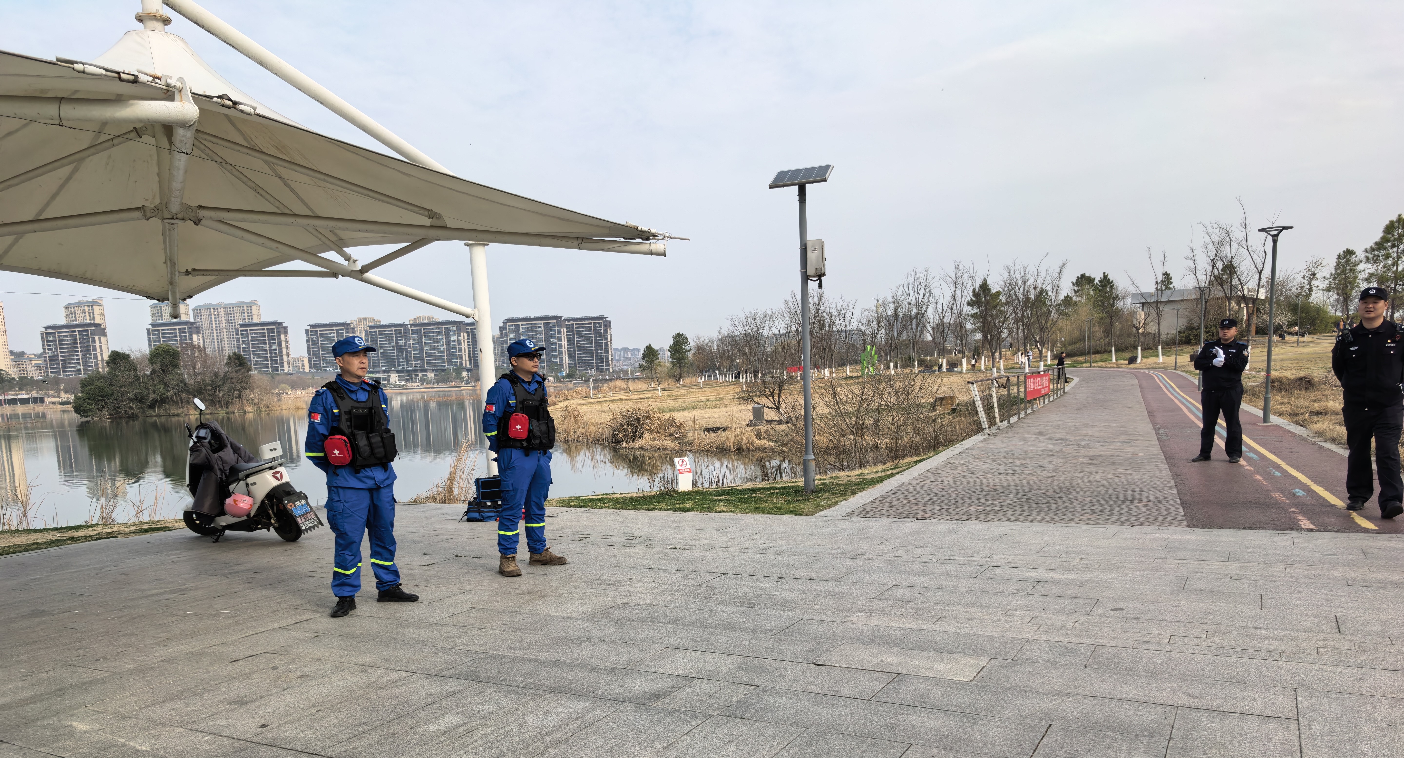 江宁蓝天救援队护航2025溧水草莓马拉松：用专业守护“莓”好奔跑
